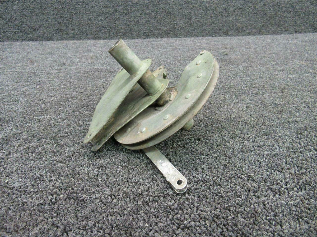 Cessna 0760612-1 Cessna Flap Drive Pulley Assy RH