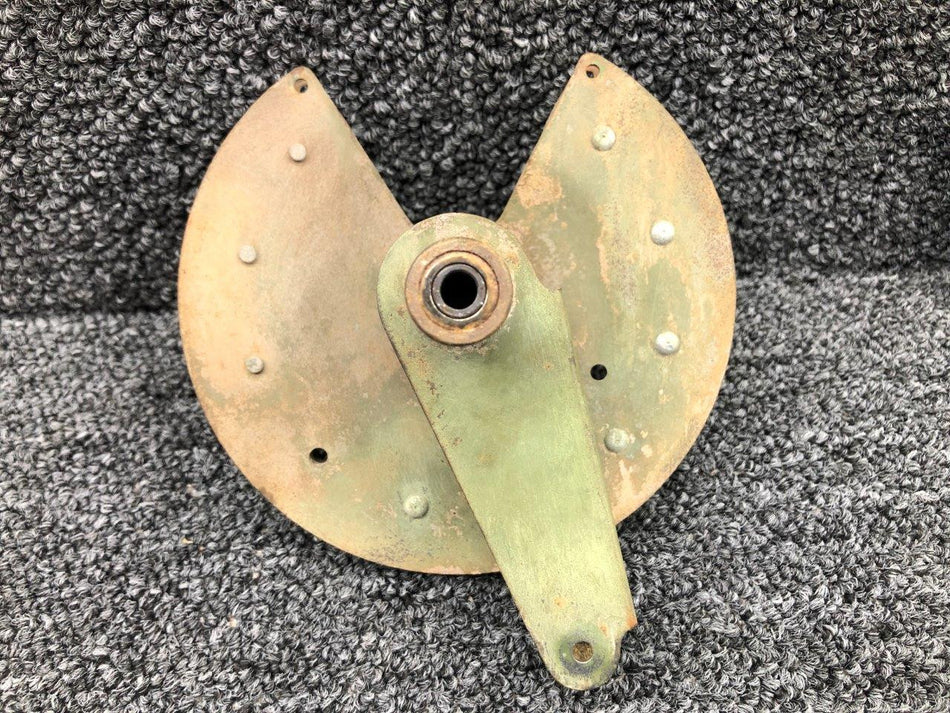 0760612-7 Cessna 172M Flap Drive Pulley Assy LH