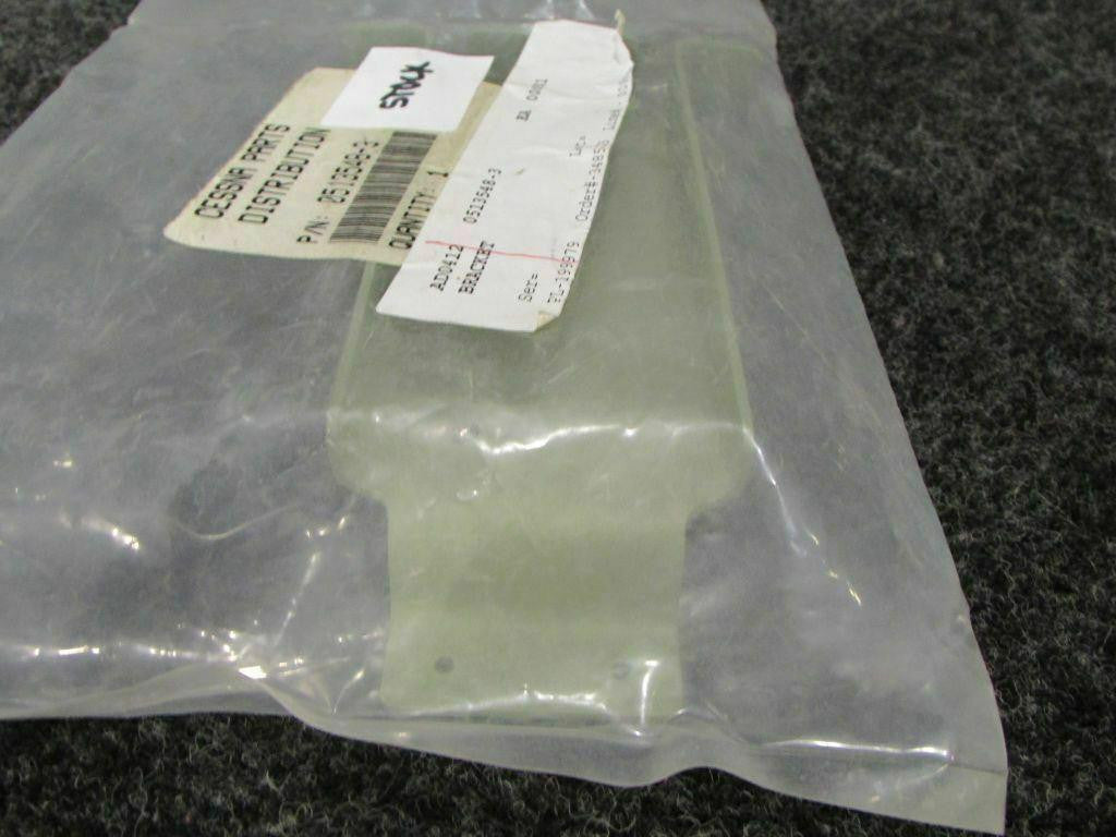 Cessna 0513548-3 Cessna Bracket Assembly NEW OLD STOCK SA