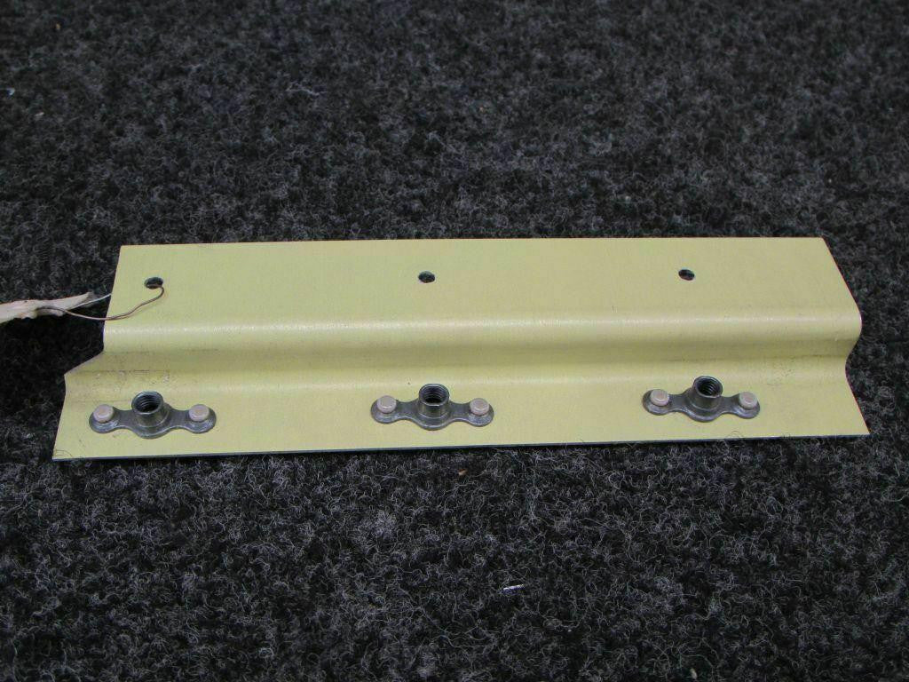 Beechcraft 002-820013-3 Beech Bracket Assembly NEW SA