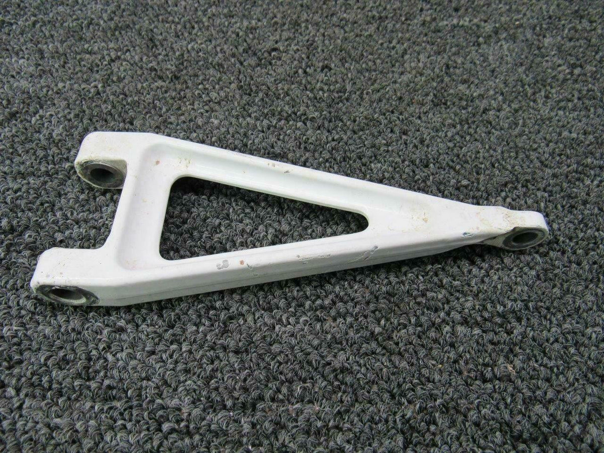 Beechcraft 96-820020-11 Beech 58 Knee Nose Gear Lower Torque