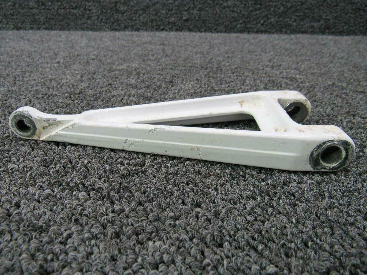 Beechcraft 96-820020-11 Beech 58 Knee Nose Gear Lower Torque