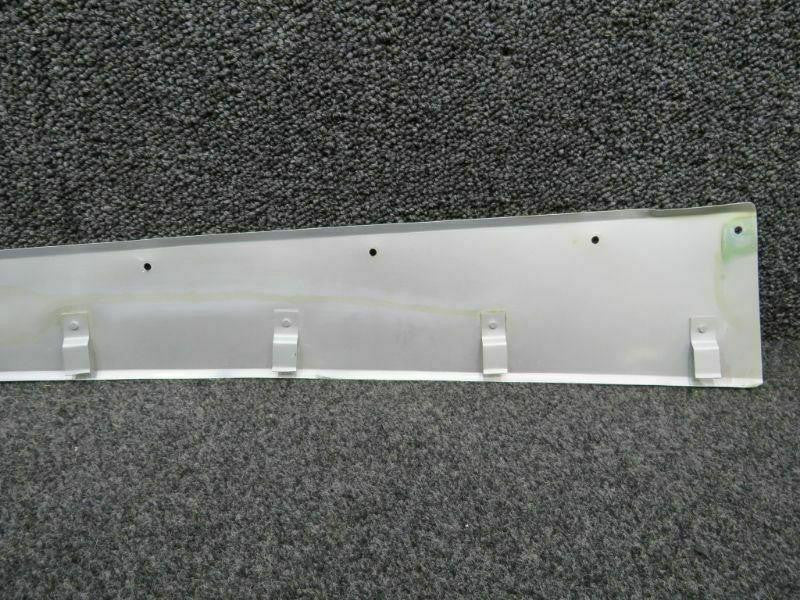 Cessna 0322714-1 Cessna 195 Wing Root Fairing Upper LH / Lower RH