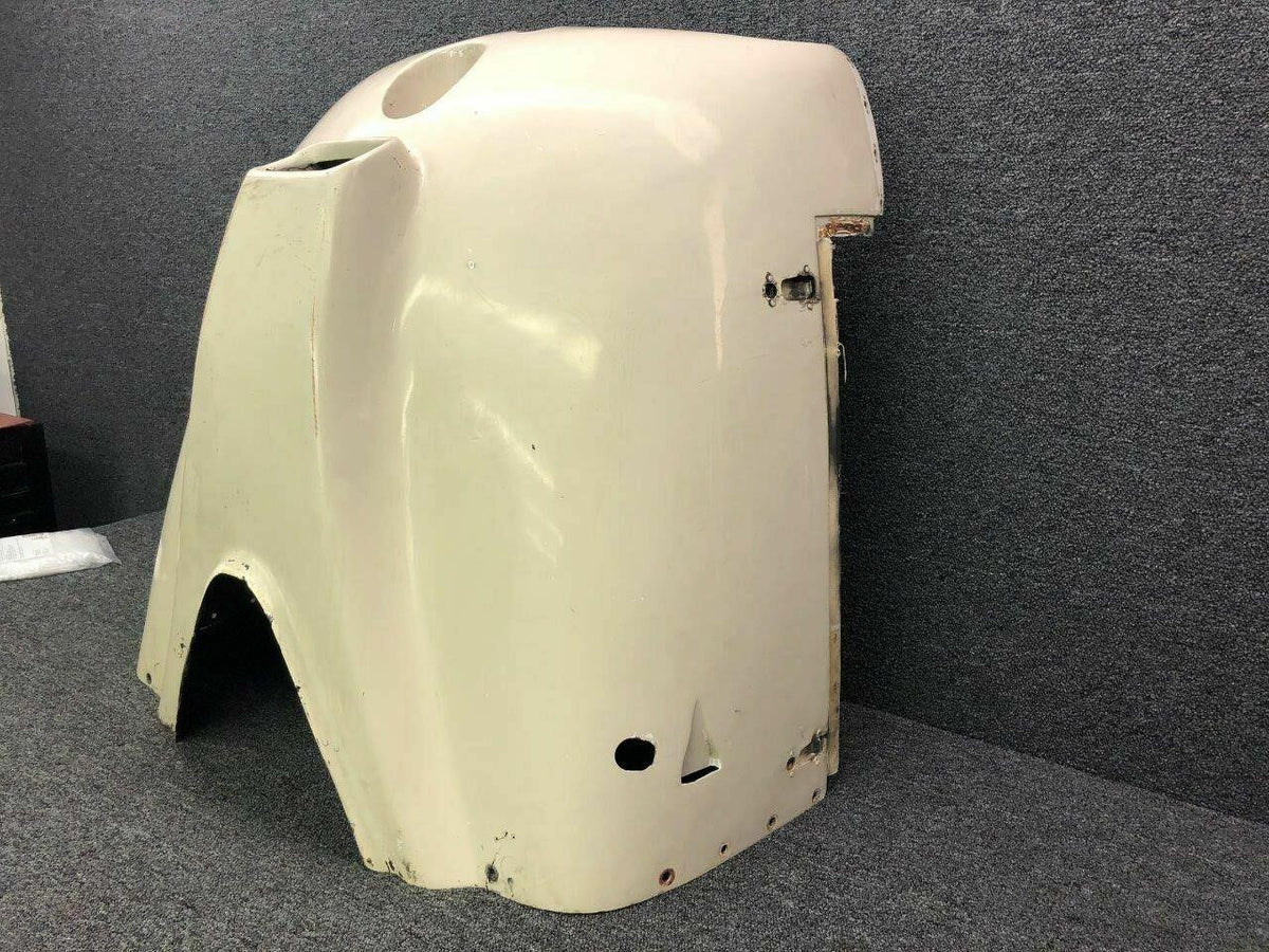 Piper 77677-002 Piper PA38-112 Cowling Assy Lower W/ Light V 14