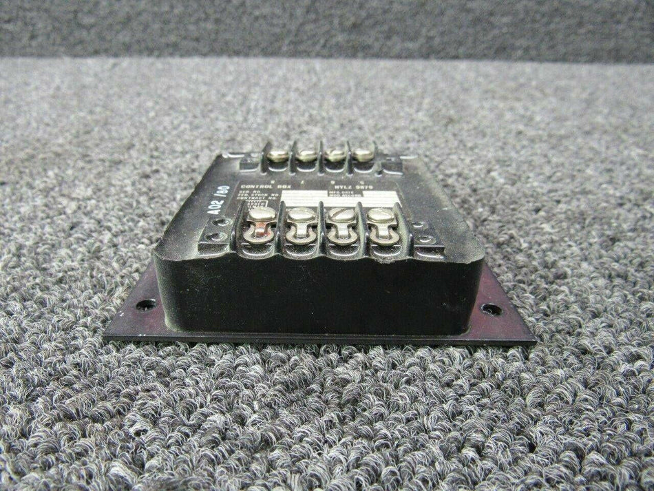 Cessna HYLZ-9879 Cessna 421B Barber Colman Control Box Volts 28