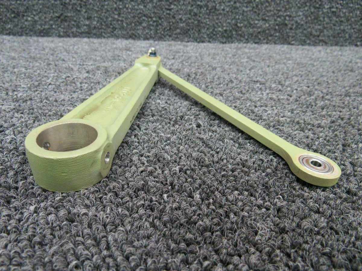 Beechcraft 106-524026-5 / 60-524023-3 Beech 58 Control Column Link and Arm Assy