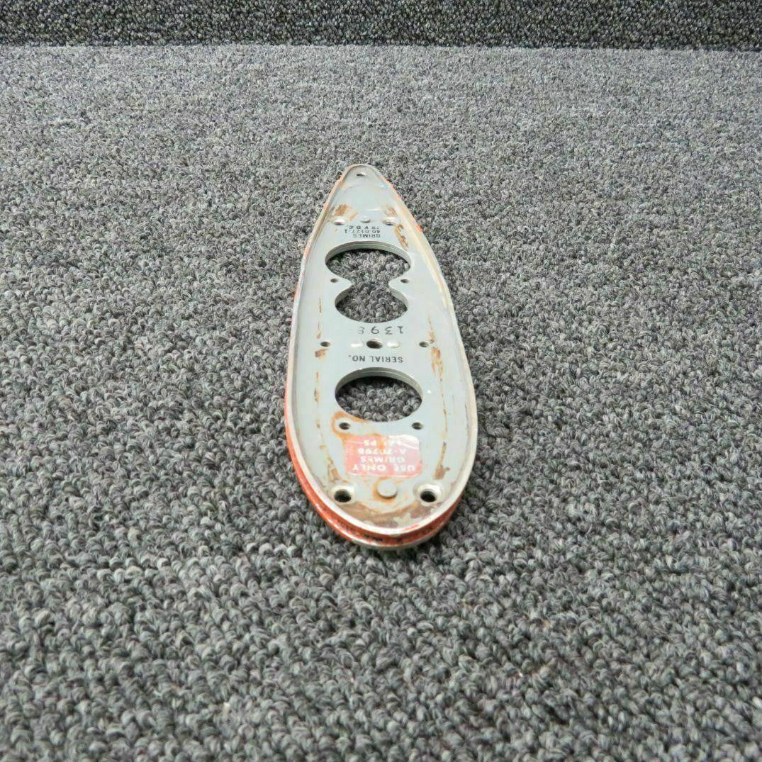 Beechcraft 32495-1 Beech E-55 Baron Plate Light Mounting
