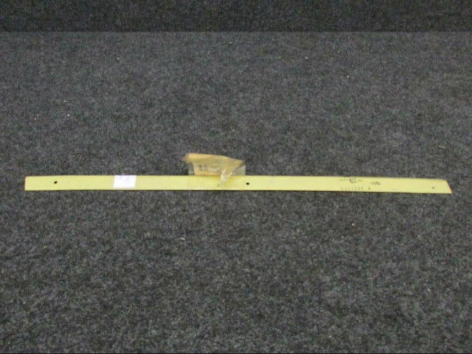 Cessna 1211610-3 Cessna Angle Assembly NEW OLD STOCK SA