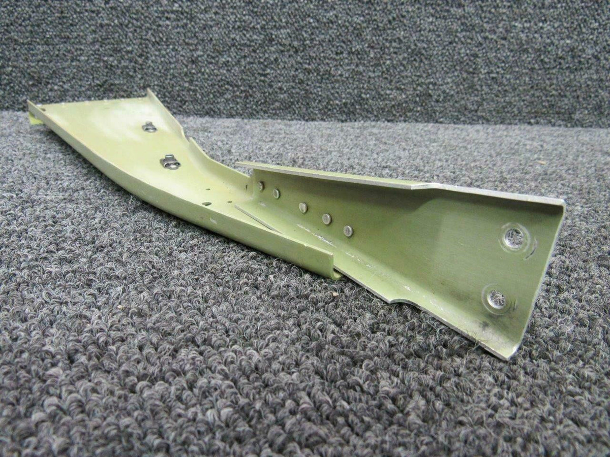 Beechcraft 36-524035-3 / 36-524035-5 Beech 58 Support Control Column W/ Bracket