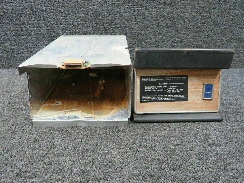 Cessna 0713778-4 and 1213146-1 Cessna 182K Map Box w/ Door
