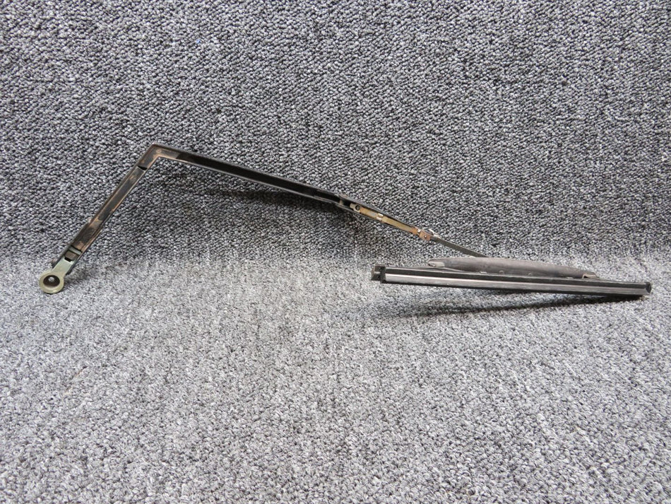 551-923 / 452-918 Piper PA-31T Windshield Wiper Arm RH W/ Blade (W/ TAG) (C20)