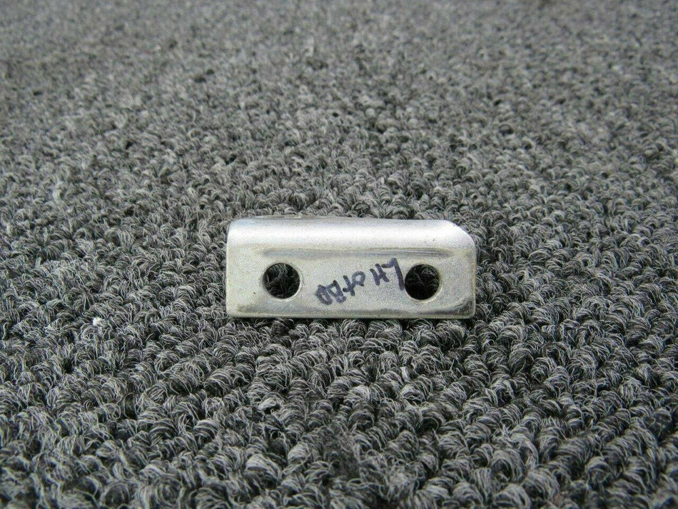 Cessna 0510205-9 Cessna 172M Fitting Seat Belt Outbd LH / Inbd RH