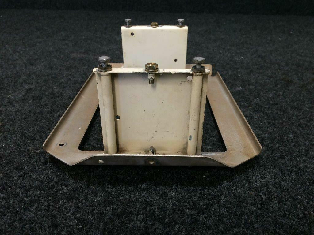 Cessna TR182 Air BracketP/N 2250127-1