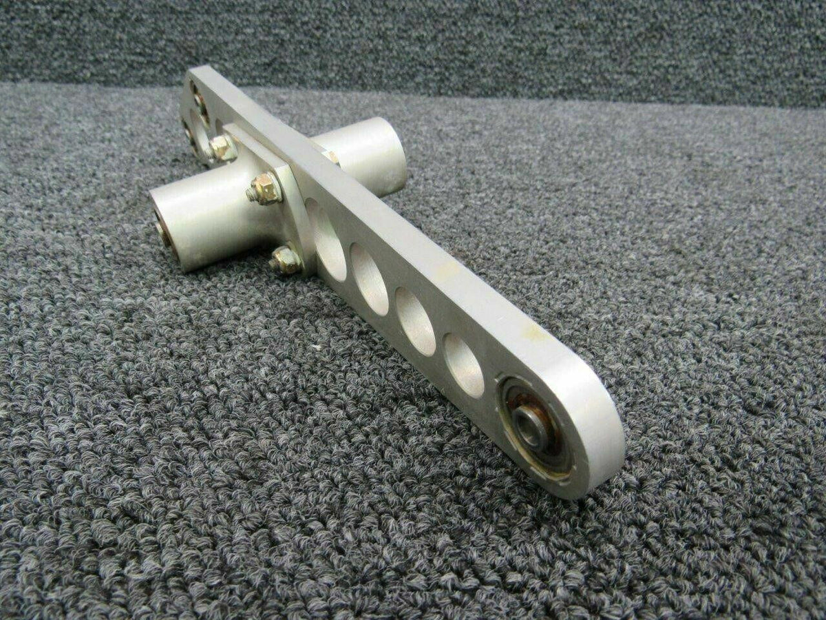 Cessna 2612119-1 Use 2612119-3 Cessna 208B Bellcrank Assy Elevator Aft
