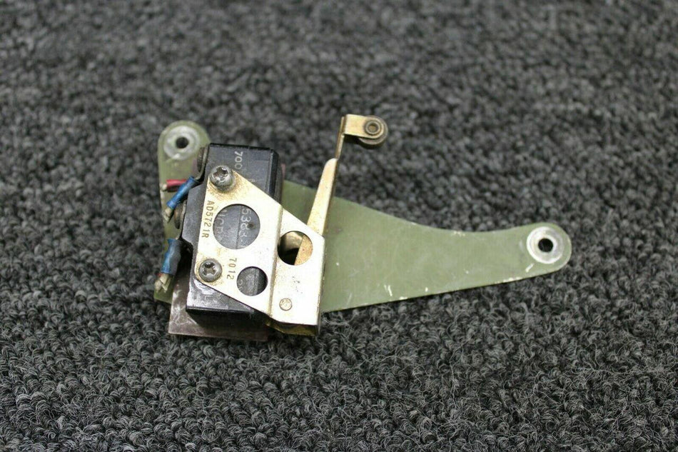 2VB1 Cessna 310Q Nose Gear Down Switch W/ Bracket (Volts: 14-28) BAS Part Sales | Airplane Parts