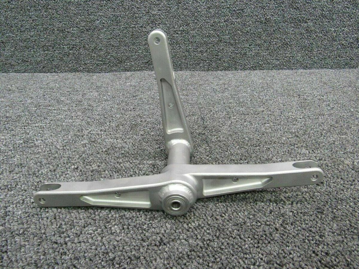 Cessna 2622281-2 Use 2622311-16 Cessna 208B Flap Control Bellcrank Inbd RH