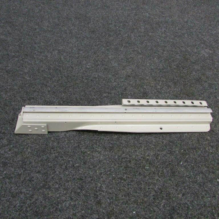 Cessna 0812987-7 Cessna 310N Track Seat RH Inbd
