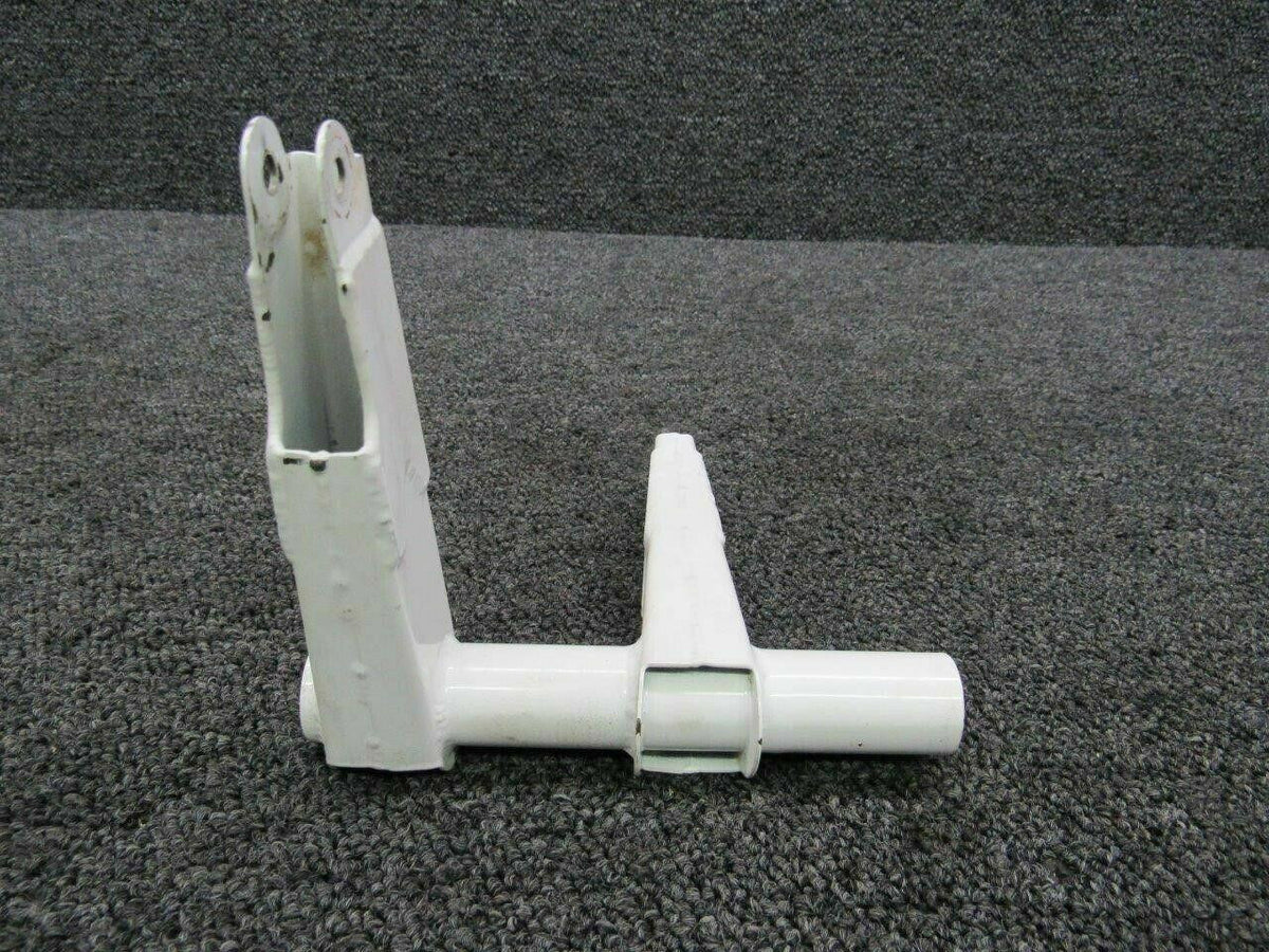 Cessna 2622281-1 Cessna 208B Flap Bellcrank Assy Fwd LH