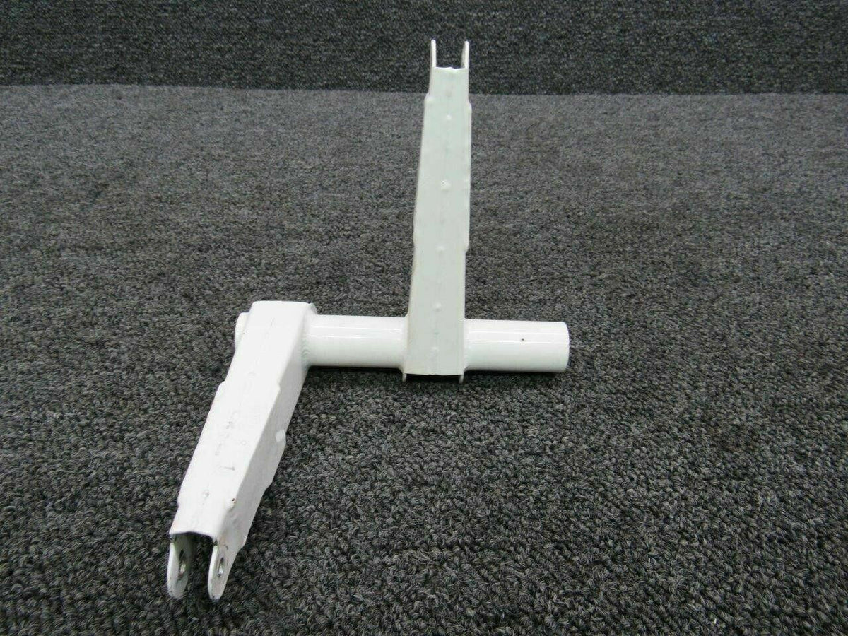 Cessna 2622281-1 Cessna 208B Flap Bellcrank Assy Fwd LH