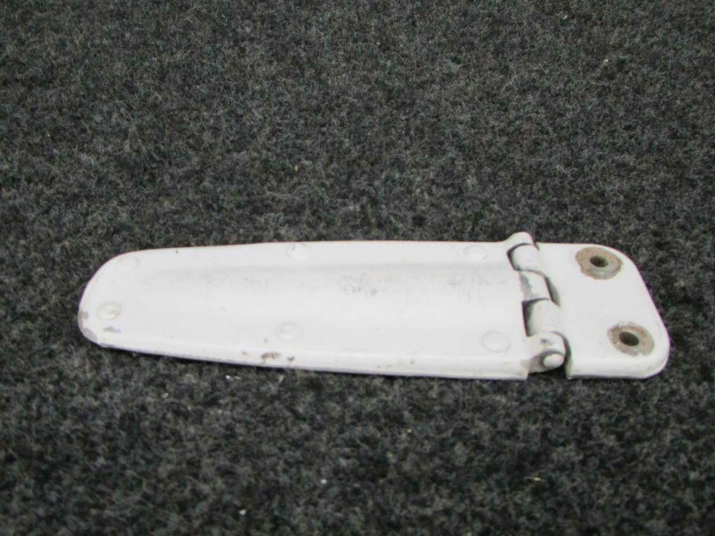 0711037-504 Cessna Hinge Lower RH Assembly (SA) BAS Part Sales | Airplane Parts