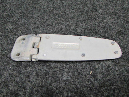 Cessna 0711037-504 Cessna Hinge Lower RH Assembly SA