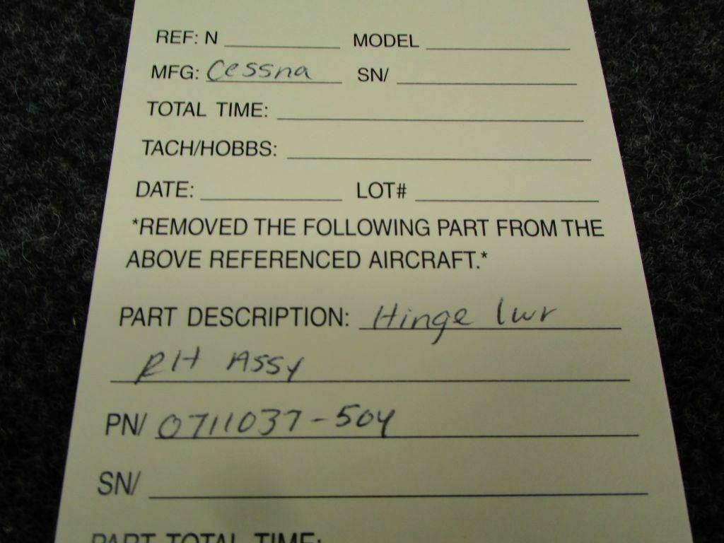 Cessna 0711037-504 Cessna Hinge Lower RH Assembly SA