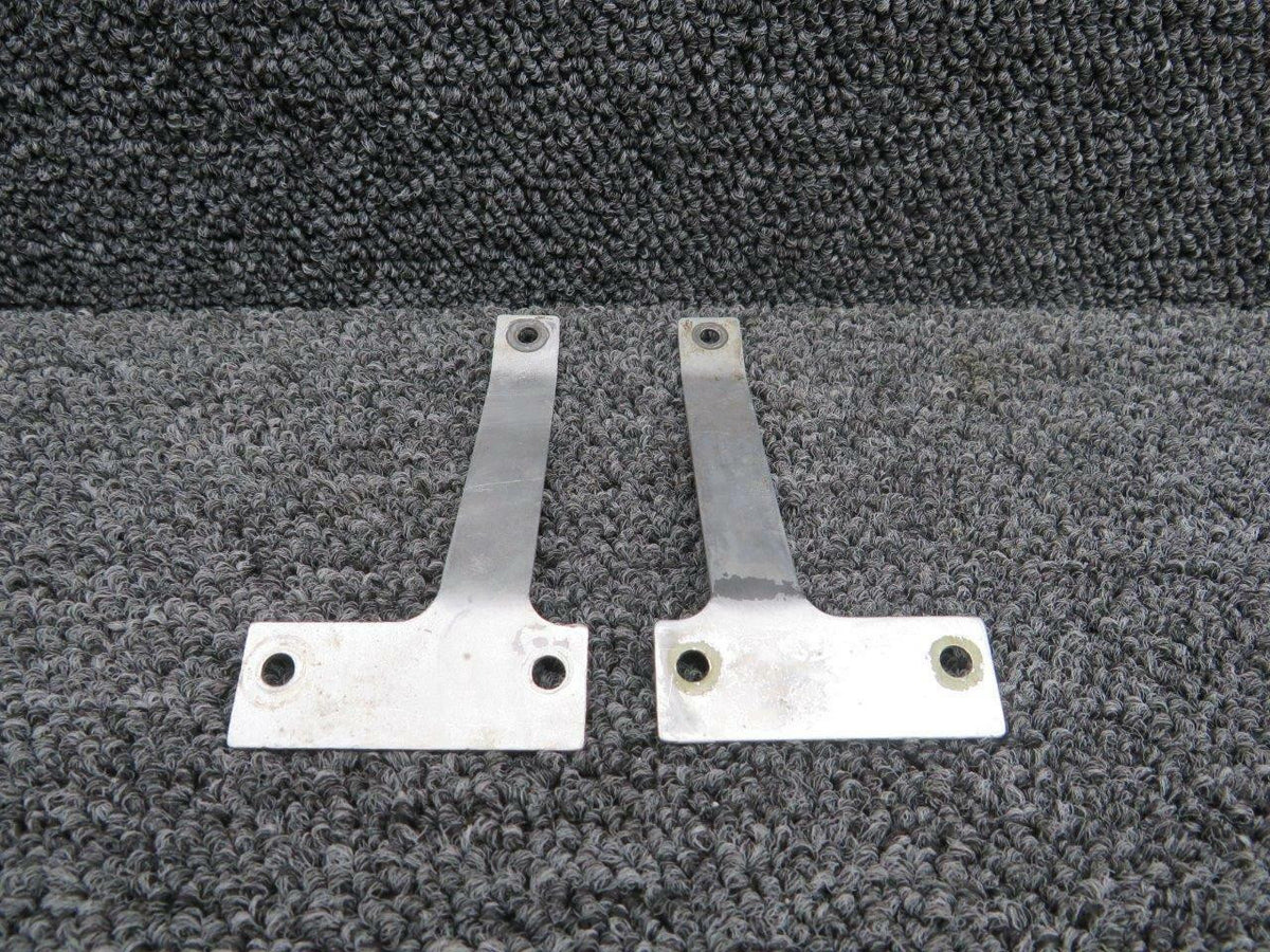 Cessna 0500315-2 / 0500315-1 Cessna 150 / 185 Fuel Strainer Bracket Set