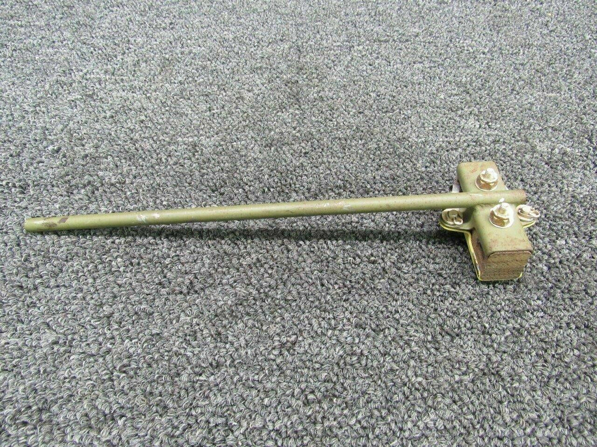 Cessna 2660042-1 Cessna 208B Retainer Assy Rudder Control