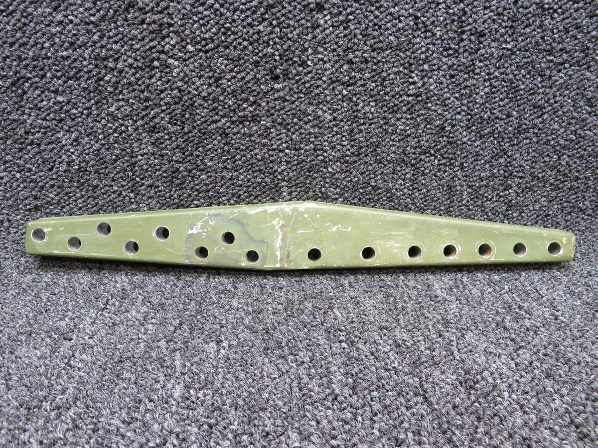 Cessna 0811276-3Use 0811310-1 Cessna 310Q RH Aft Lower Wing Fitting W/ 8130-3