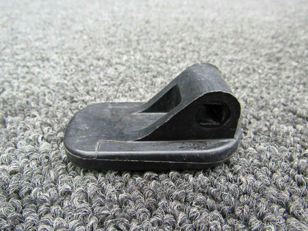 Cirrus 20274-004 Cirrus SR20 Cabin Door Handle RH