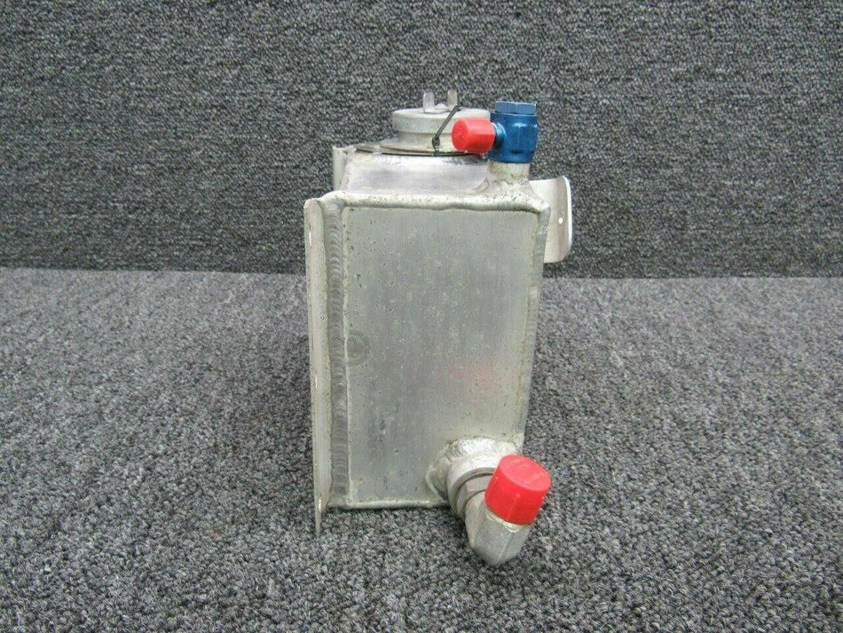 Cessna 5154003-1 Use 5154003-19 Cessna 421B Reservoir Assy Hydraulic Fluid