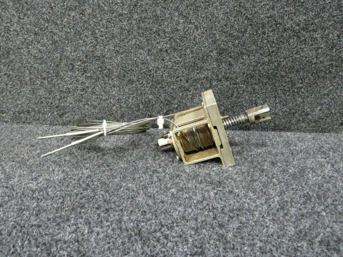 Piper 48809-002 Piper PA-31T Screw Assembly Aileron Trim Tab RH CORE C20