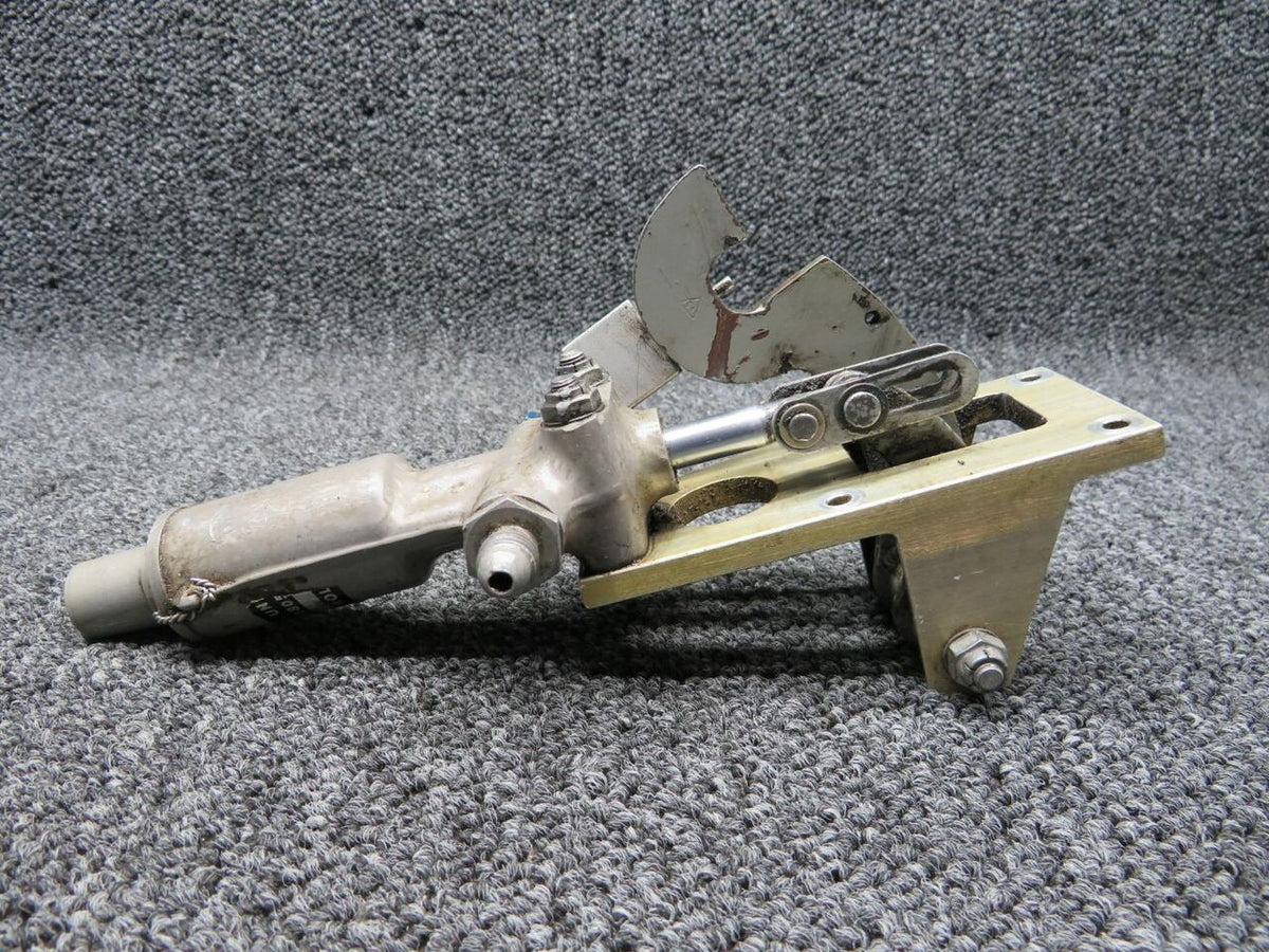 Cessna 1280504-3 Cessna T210 Actuator Assy Unlock Nose Gear w/ Switch