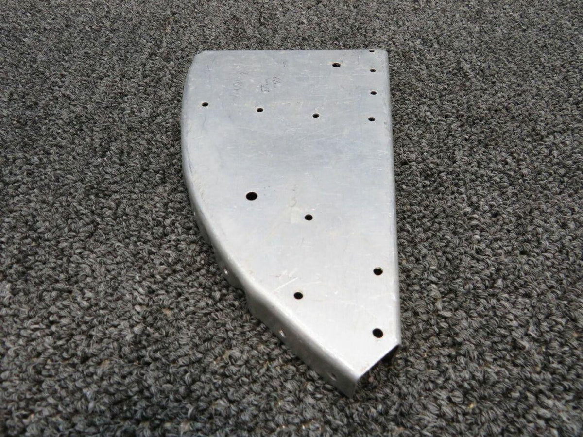 Cessna 1211270-4 Cessna T210N Bulkhead RH