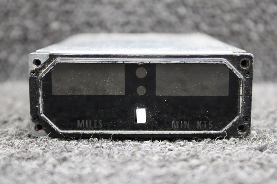 066-3047-00 King Radio KI-266 DME Indicator w Tray and Mods (Volts: 14) (Core)