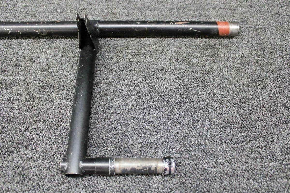 Rockwell 47254-501 Rockwell 112B Shaft Rudder Pedal Support RH