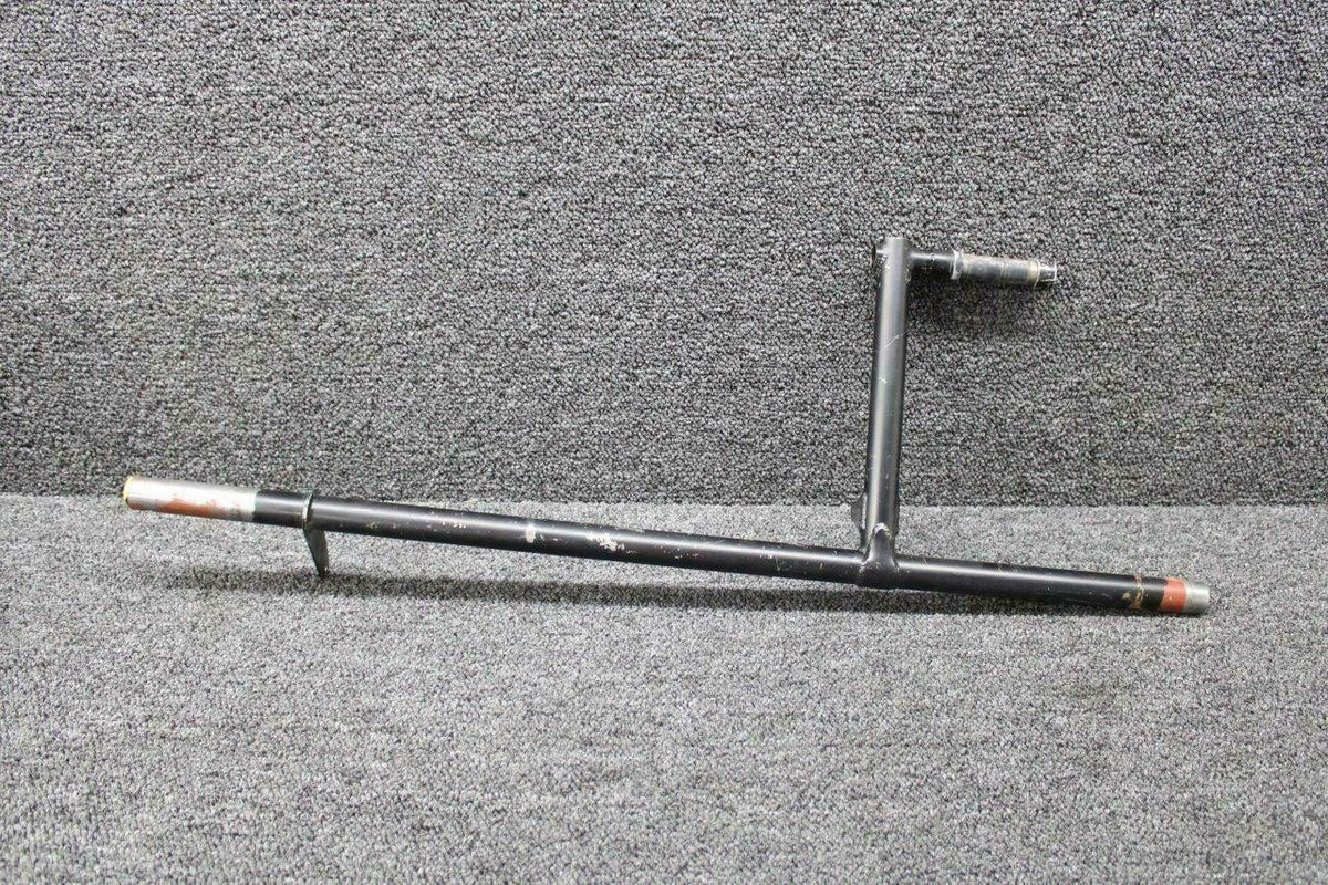 Rockwell 47254-501 Rockwell 112B Shaft Rudder Pedal Support RH
