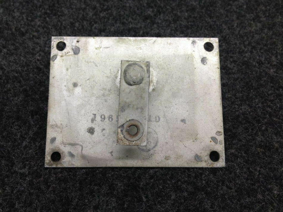 Bellanca 196567-20 Alt 196567-10 Bellanca 17-30 Plate and Arm Assy Cabin Door