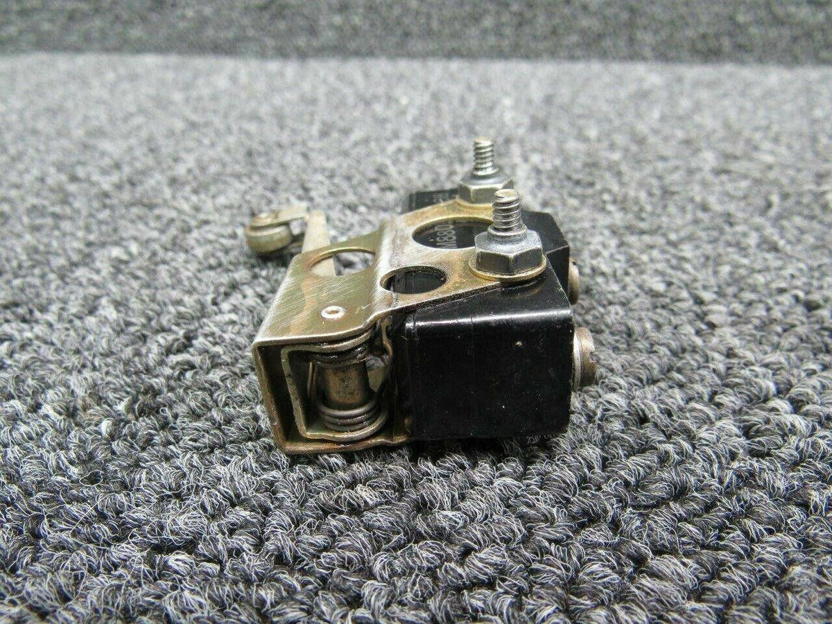 Cessna BZ7RWT80 Cessna 421B Switch Flap Reduction Volts28