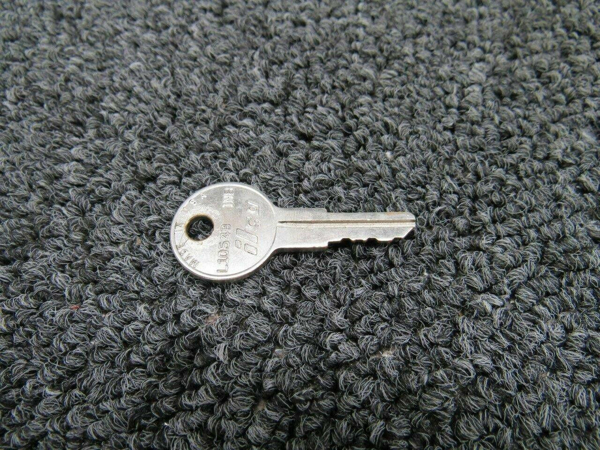Cessna 5113013-29 Cessna 421B Access Baggage Door LH w/ Key