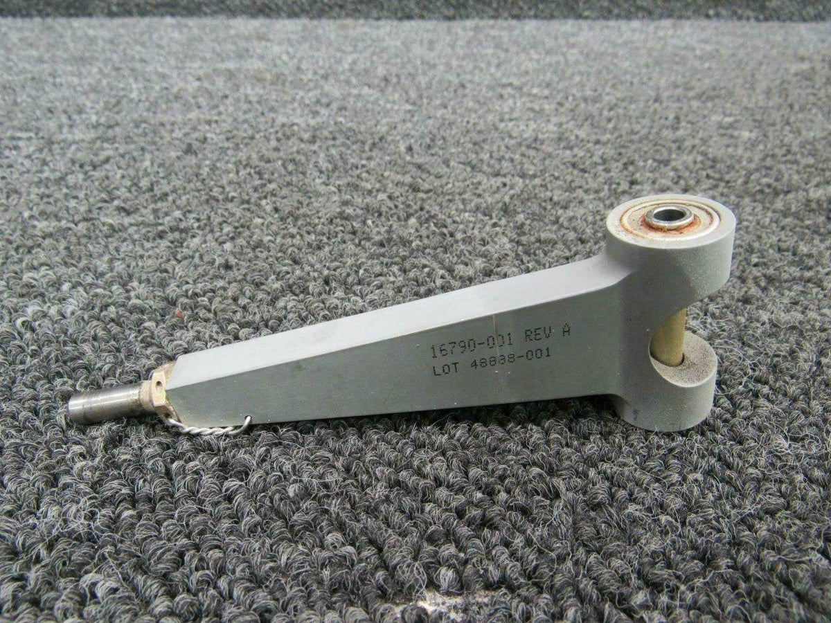 Cirrus 16790-001 Cirrus SR20 Aileron Actuation Arm Assy