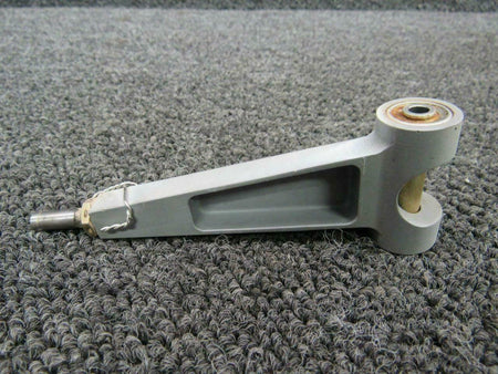Cirrus 16790-001 Cirrus SR20 Aileron Actuation Arm Assy