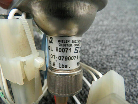 Whelen 01-0790071-01 M/N 90071 Piper Whelen Navigation Strobe Base Volts 28