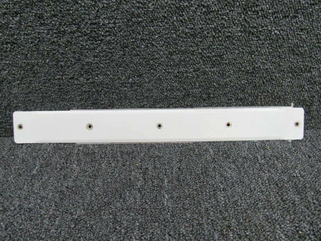 Cessna 0512032-4 WEU 0512032-5 Cessna 172M Retainer Aft Window
