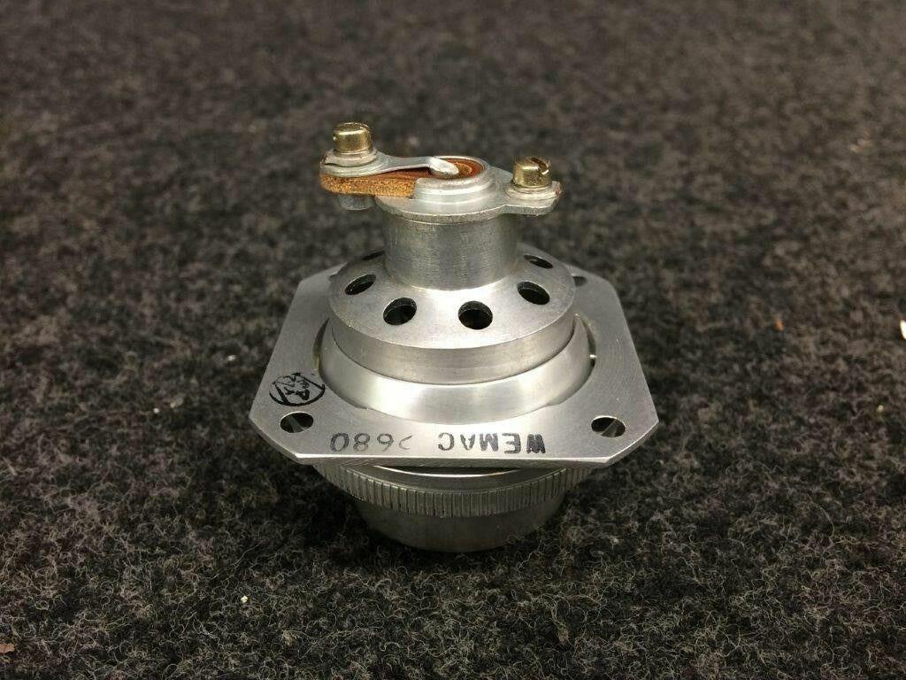 Piper 472-911 Alt 2680 Piper PA-31T Light Assy Reading Volts 28