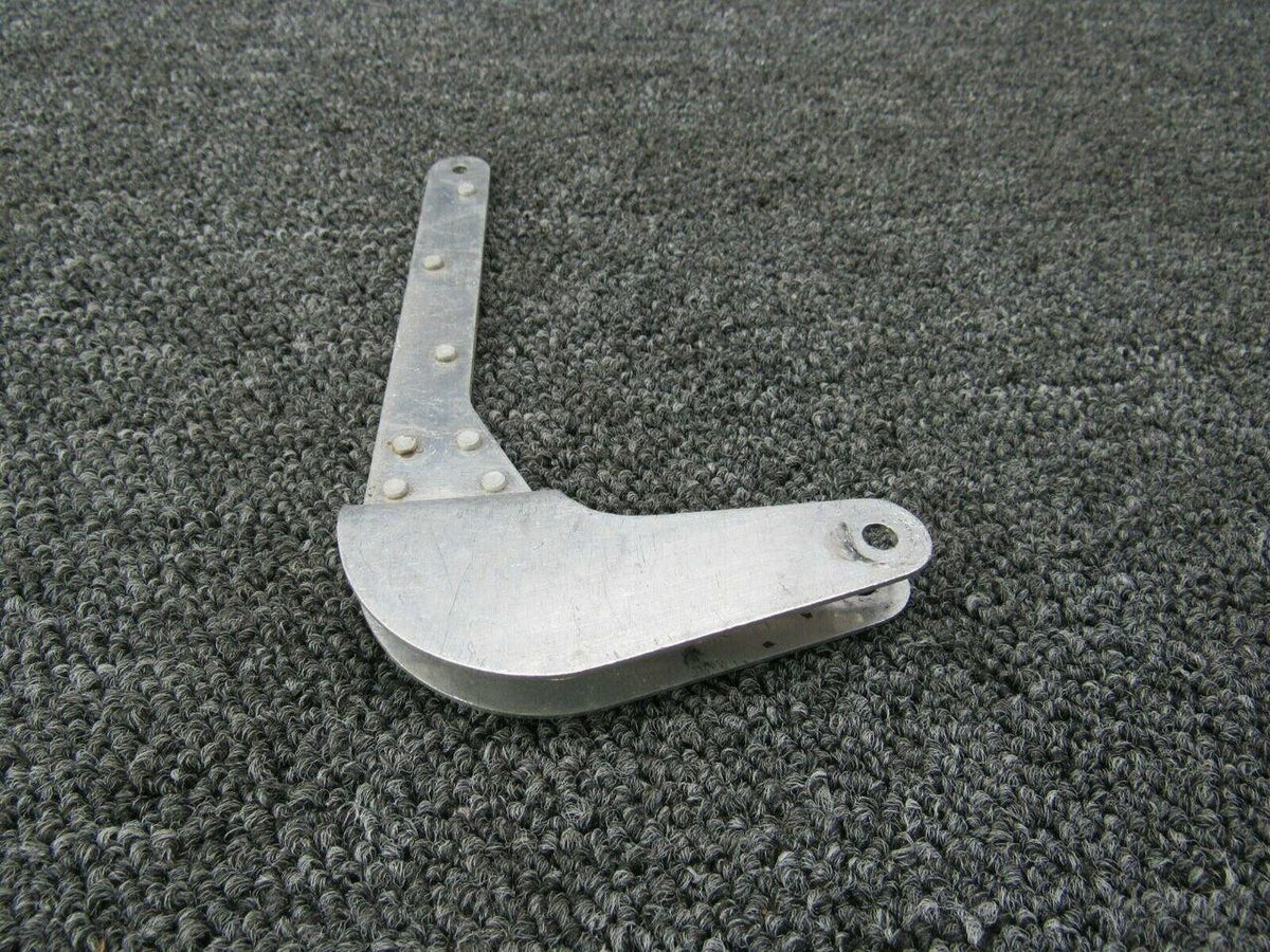 Cessna 1260649-1 Cessna T210N Tail Bellcrank Link