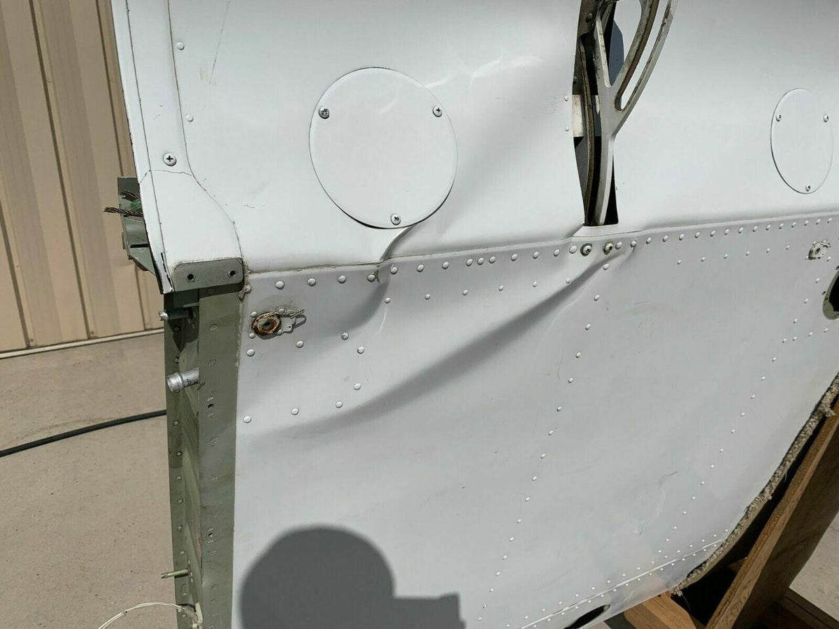 Cessna 0722000-32 Cessna 182T Wing Assy RH Structure CORE