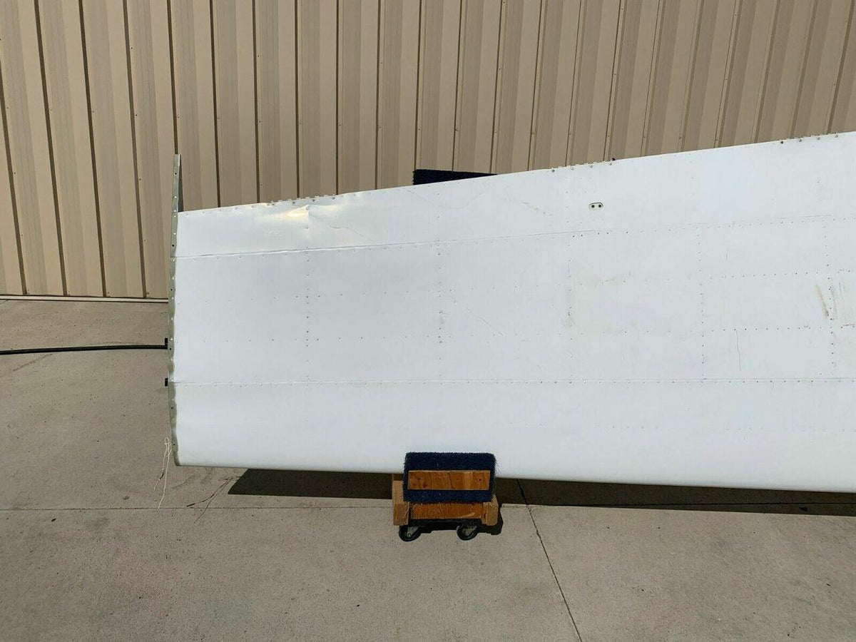 Cessna 0722000-32 Cessna 182T Wing Assy RH Structure CORE