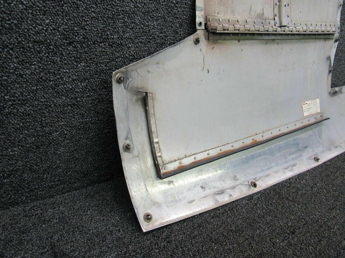 Cessna 5052020-204 / 5052020-208 Cessna 421B Door / Panel Engine Cowl Inbd RH