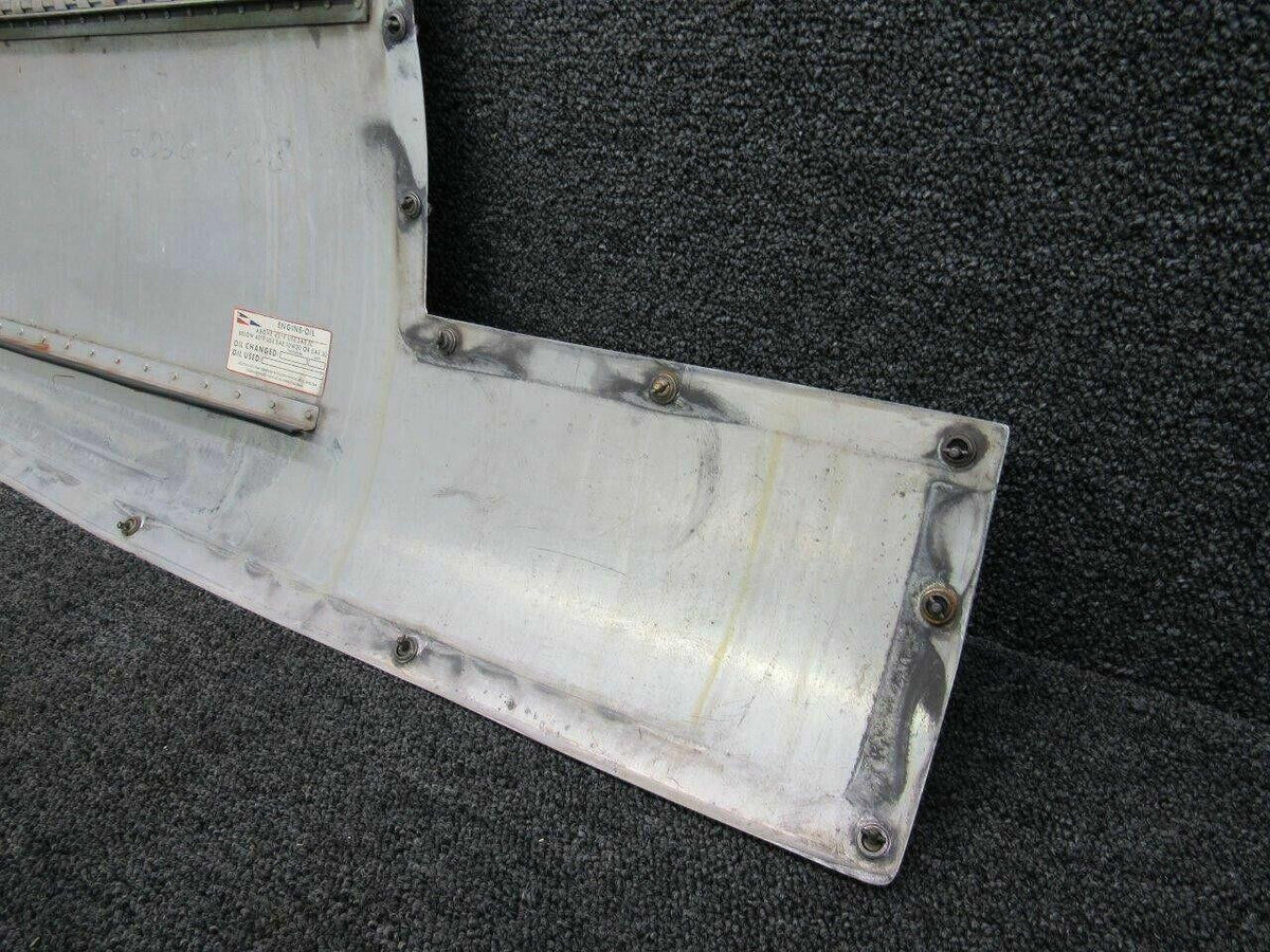 Cessna 5052020-204 / 5052020-208 Cessna 421B Door / Panel Engine Cowl Inbd RH